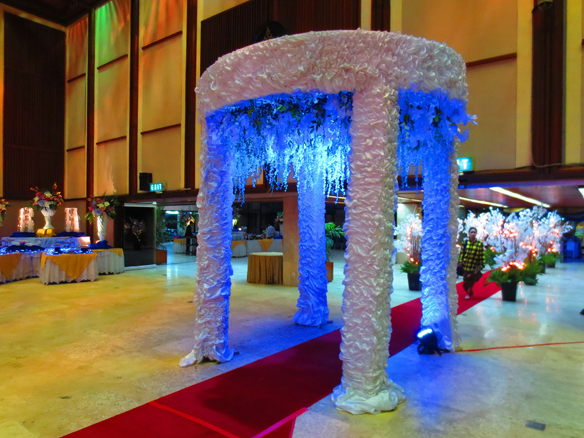 Gazebo Bulat